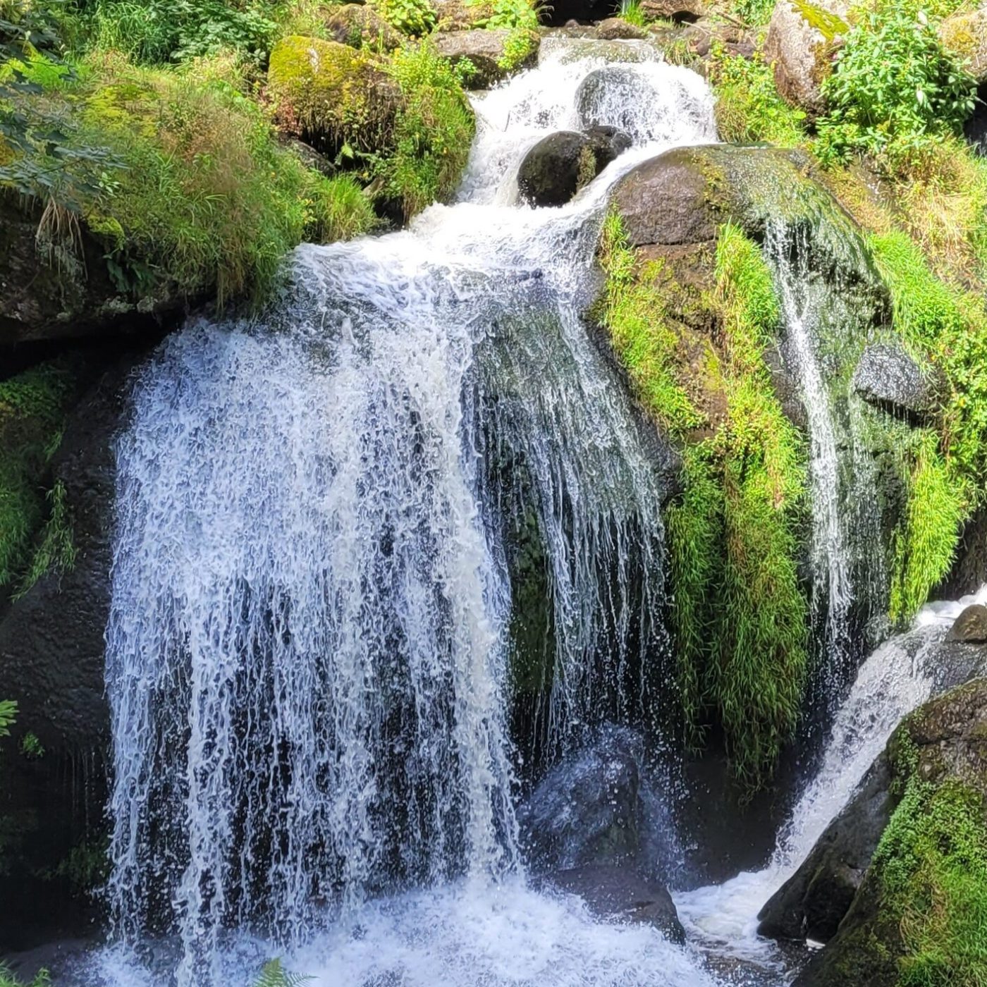 Wasserfall als symbolisches Bild für schamanisches Reisen
